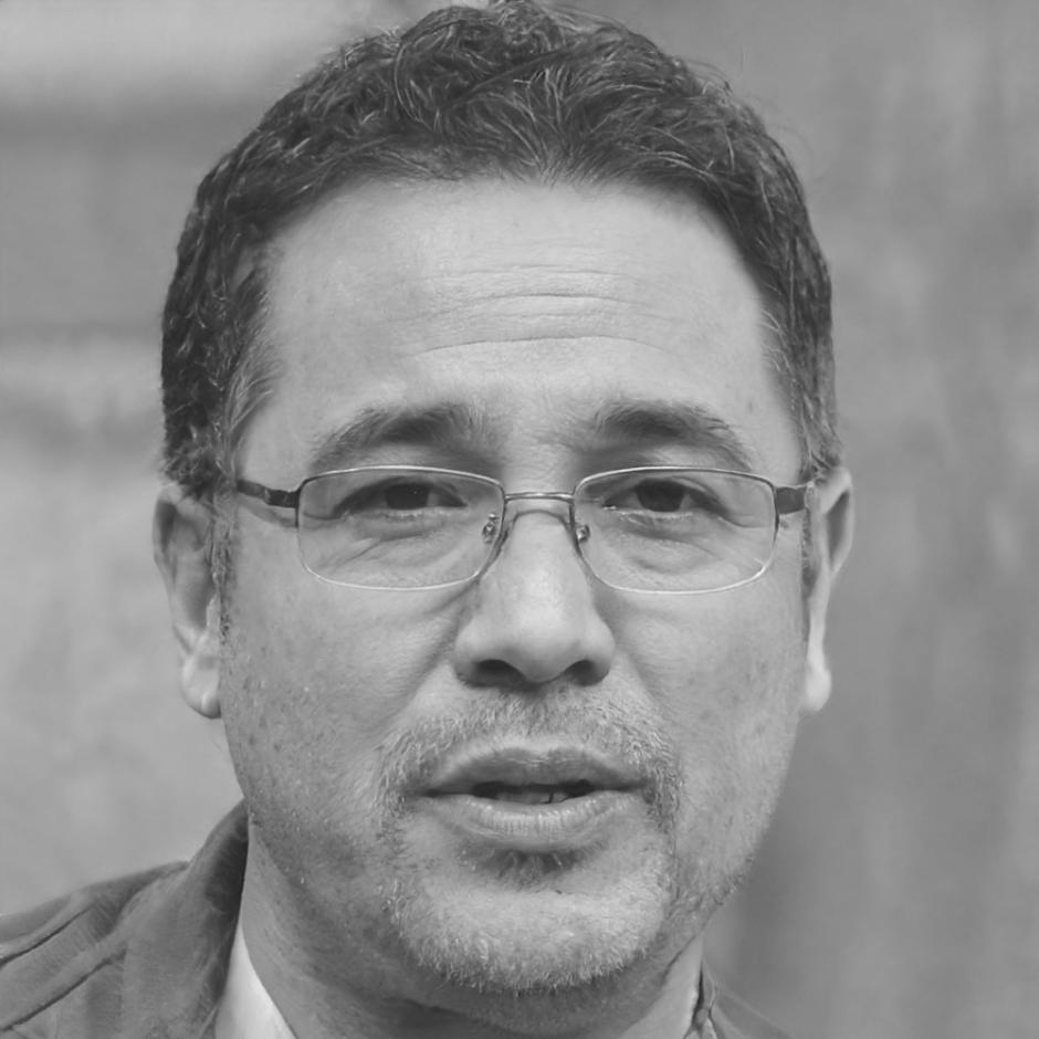 Program instructor during session